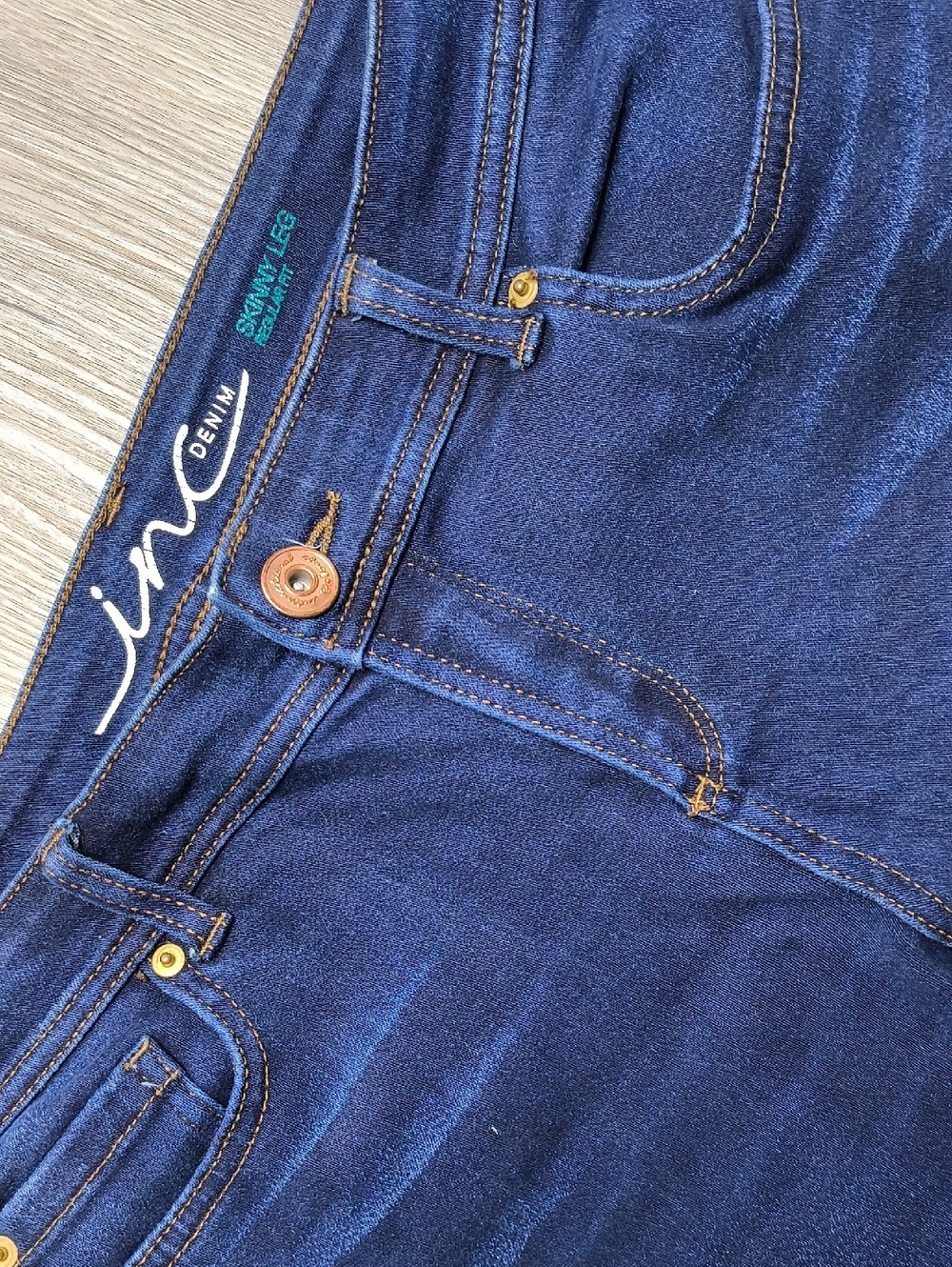 Skinny Leg w/31.5" Inseam INC Denim Jeans sac963